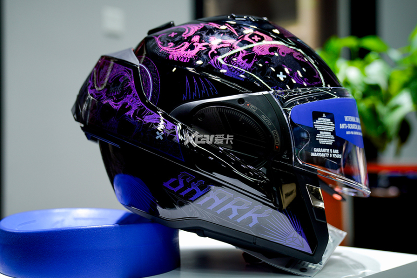 骐翼用品发布2024款SHARK头盔998元起(图9)