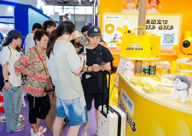 尊龙凯时网站：上万家门店已入驻！宠物服务轻松get(图1)