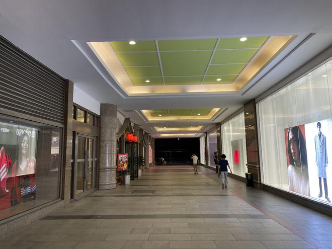 世贸天阶空置率居高不下、客流稀少曾经的北京地标要“降温”到几时？(图4)