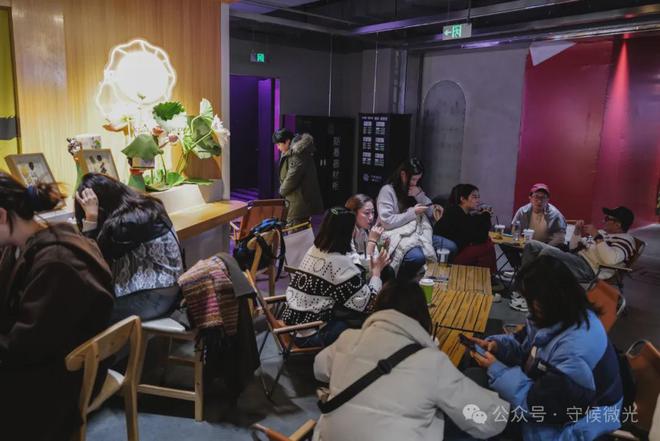 《年轻人钱花哪儿去了图鉴》网友：嘘嘘嘘~别被我支付码听到！(图11)