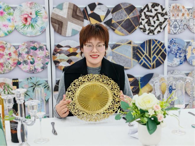 尊龙凯时网站：义乌“出海娘子军”如何跳出不同“样板戏”？(图2)