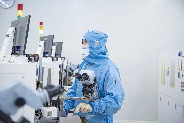《新华日报》整版：追梦目标是“世界一流”(图7)