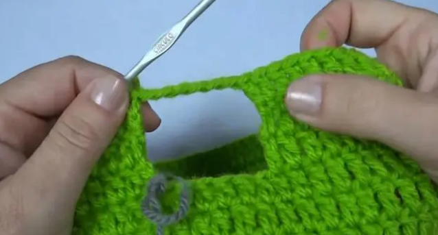 人生就是博：家中宠物的衣服完全可以自己搞定宠物衣服编织教程来了(图3)