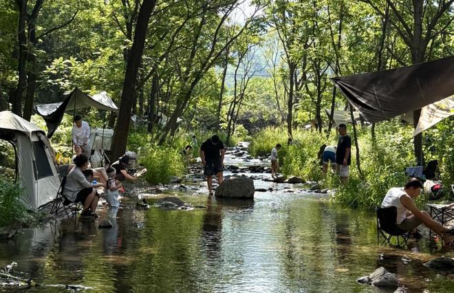 夏日消费热力十足｜解锁夏日清凉！花式“玩水”创新运动潮流(图3)