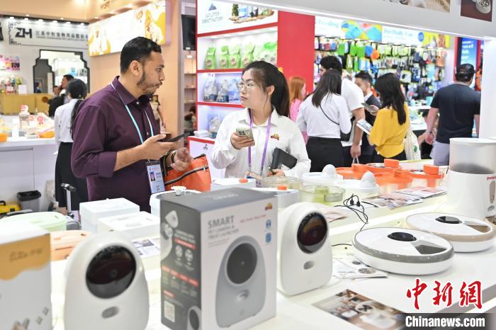 智能环保化宠物用品走俏(图3)