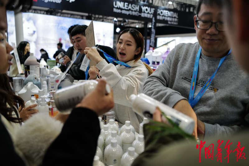 宠物时装、宠物直播、AI无创体检“它经济”持续升温(图2)