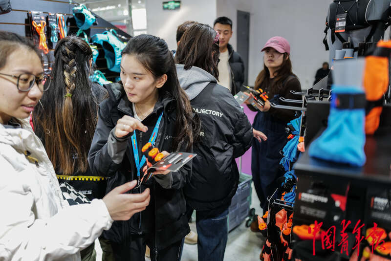 宠物时装、宠物直播、AI无创体检“它经济”持续升温(图6)