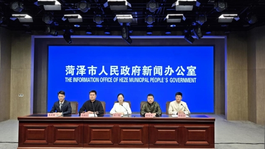 人生就是博：小雪节气遇“汉服出行日”第四届曹县汉服文化节将于11月22日启幕(图1)