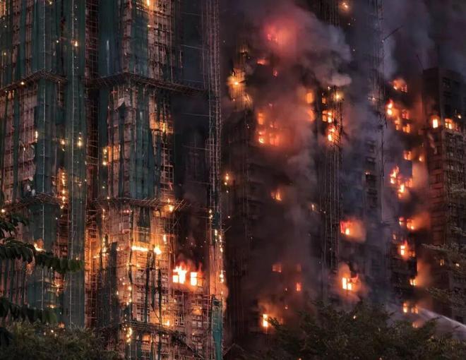 尊龙凯时网站：燃烧的“居屋”：宏福苑与一代人的安居梦(图4)