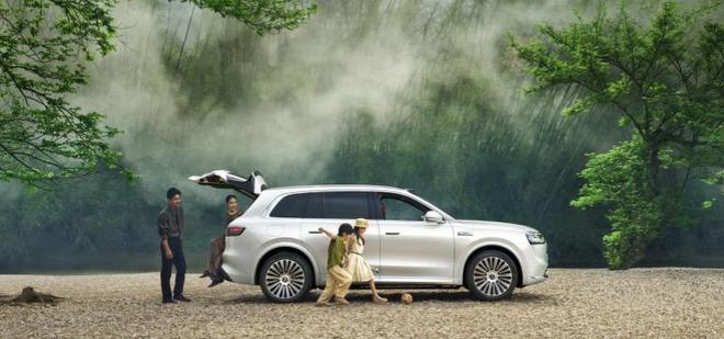 每一程都是家的温度问界M8定义“移动的第二生活空间”(图9)