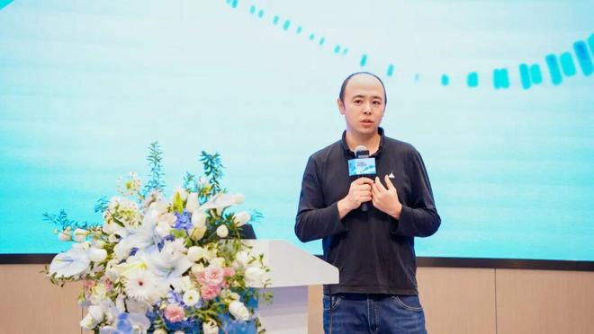 尊龙凯时网站：字节跳动VP复盘12年发展！剧透明年PICO新品、全自研MR芯片(图1)