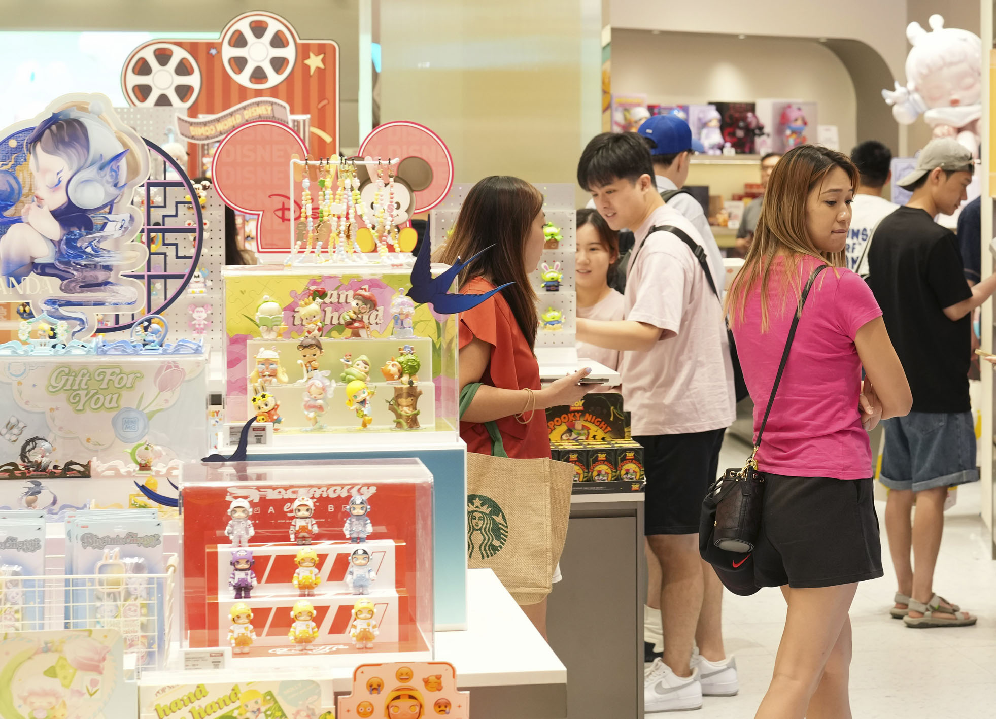 悦己消费走俏上市公司抢滩情绪价值赛道(图1)